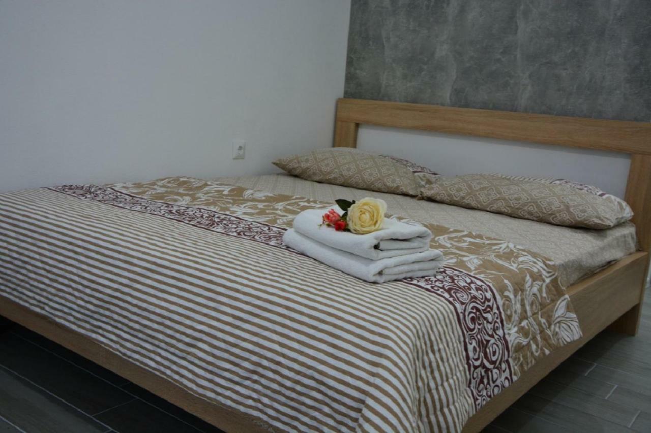 Hostel Center Ulcinj Extérieur photo